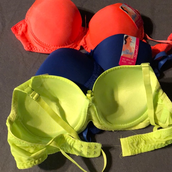 NWT padded underwire bras. Bundle of 3. #1365 - Picture 2 of 3